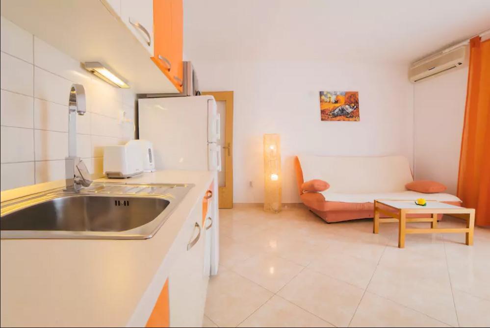 Apartments Kristian Bol Kültér fotó